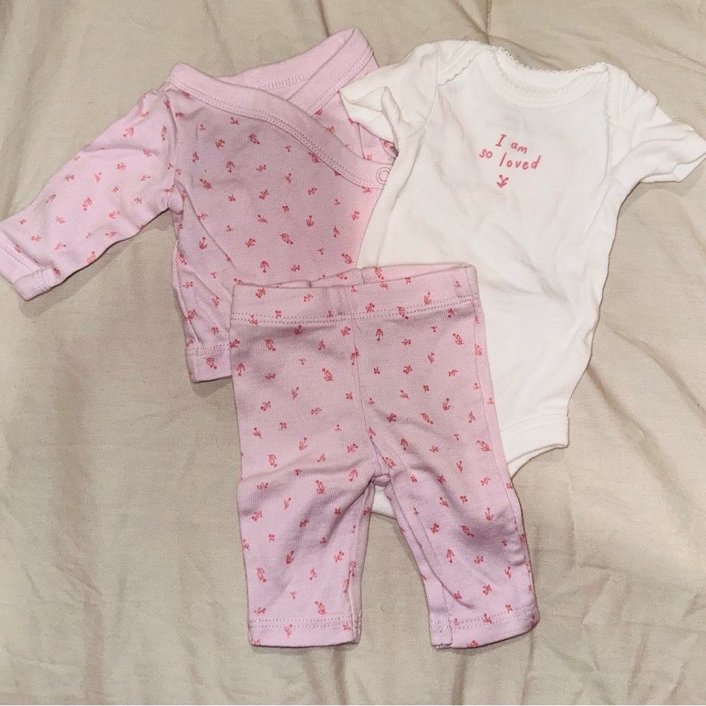 Carters Set